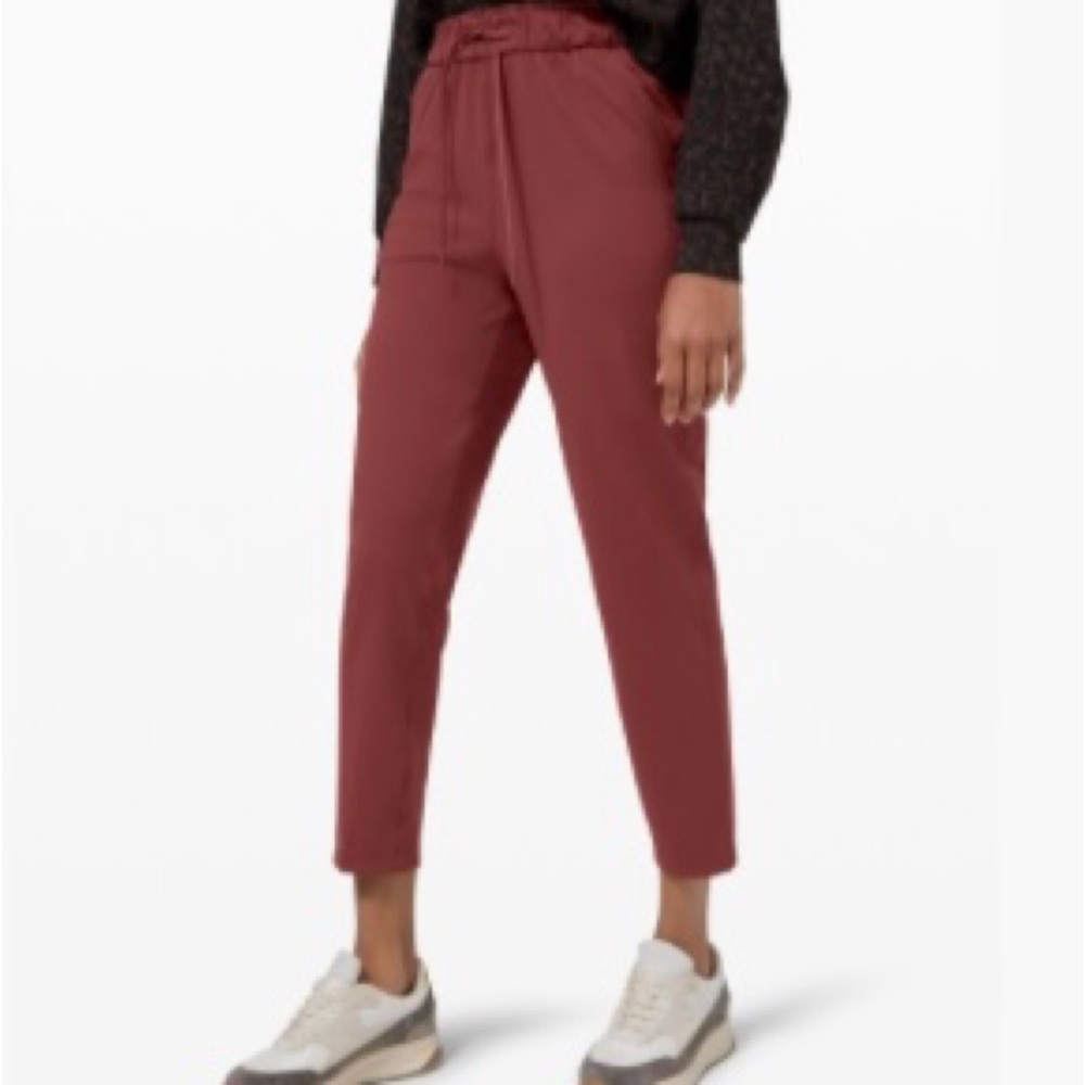 lululemon Keep Moving 7/8 Pant in Savannah, size 6